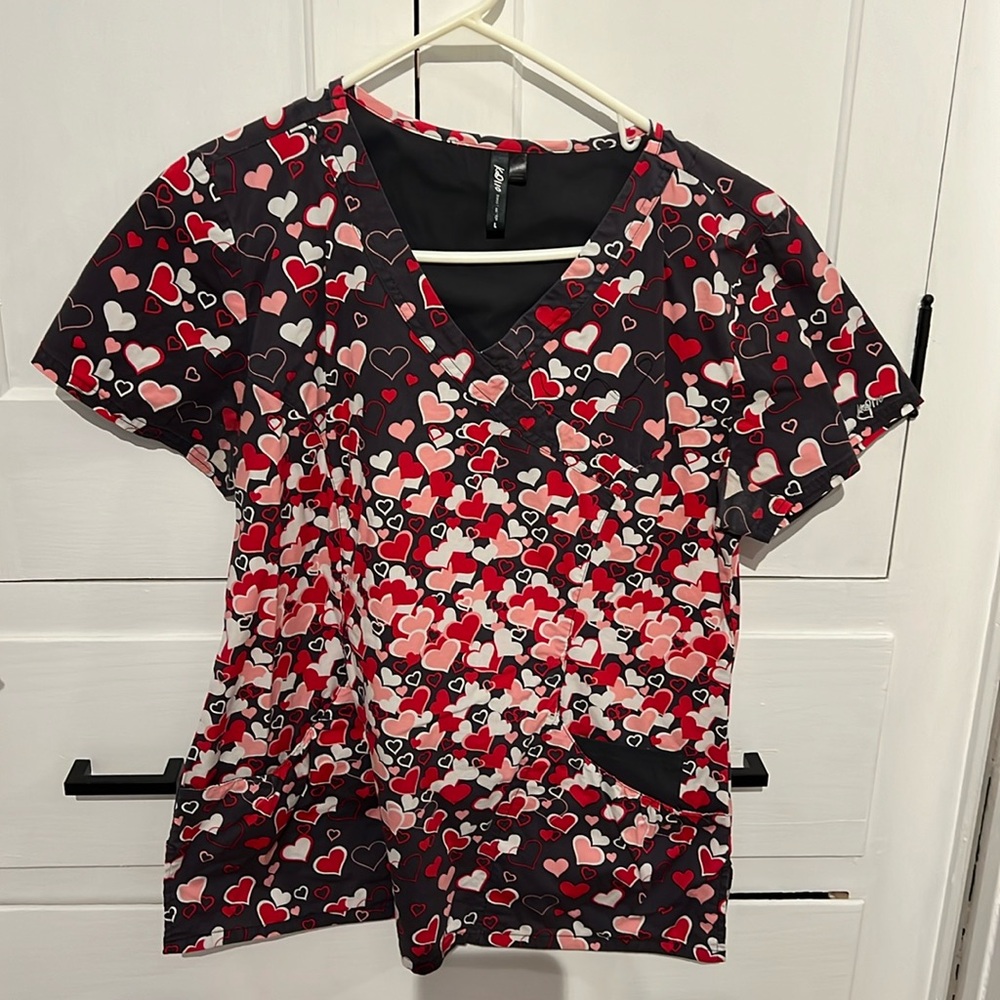 Scrub top